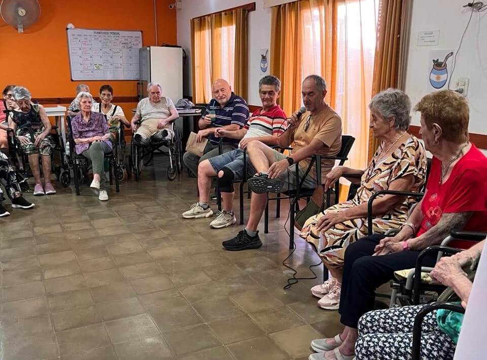 La Fundaci�n Hernando atrae a adultos mayores de toda la regi�n
